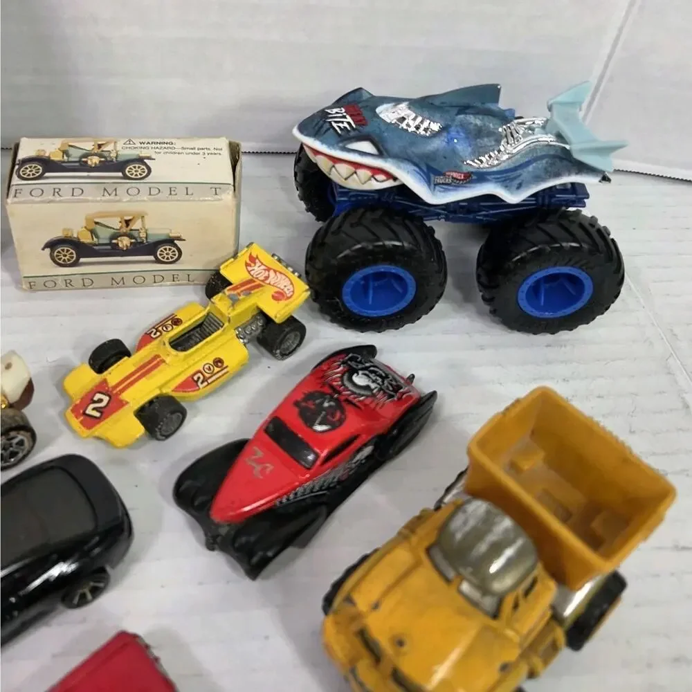 20 Pc Toy Car Lot Monster Jam Hot Wheels Hess Majorette Sonic Flashers Zylmex